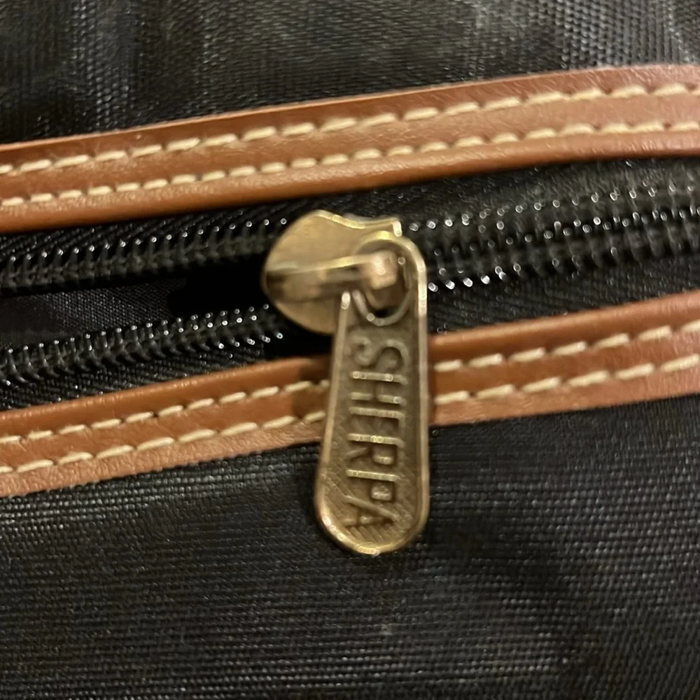 Sharps dog travel bag